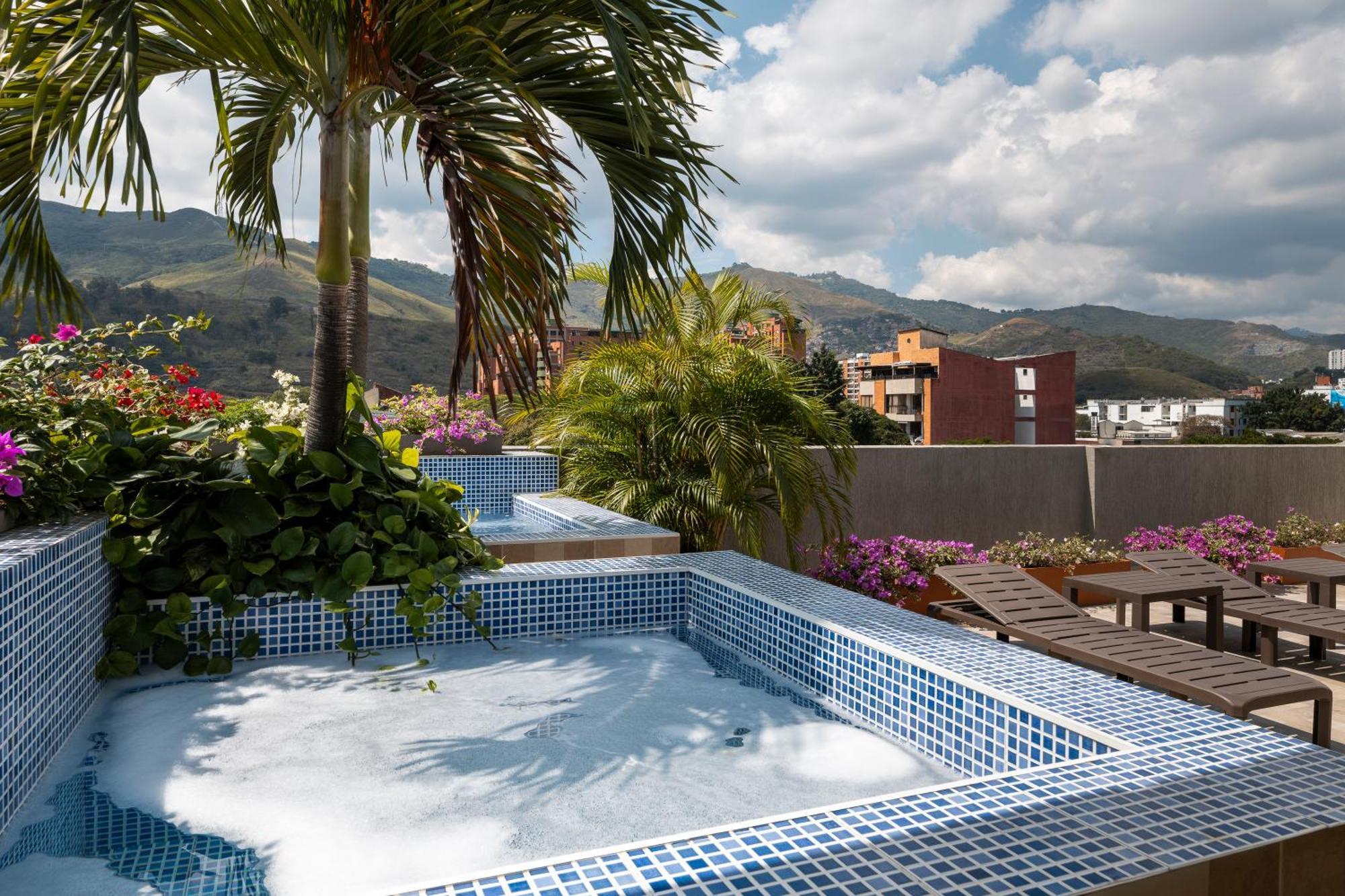 Hotel MS Chipichape Superior Cali Esterno foto